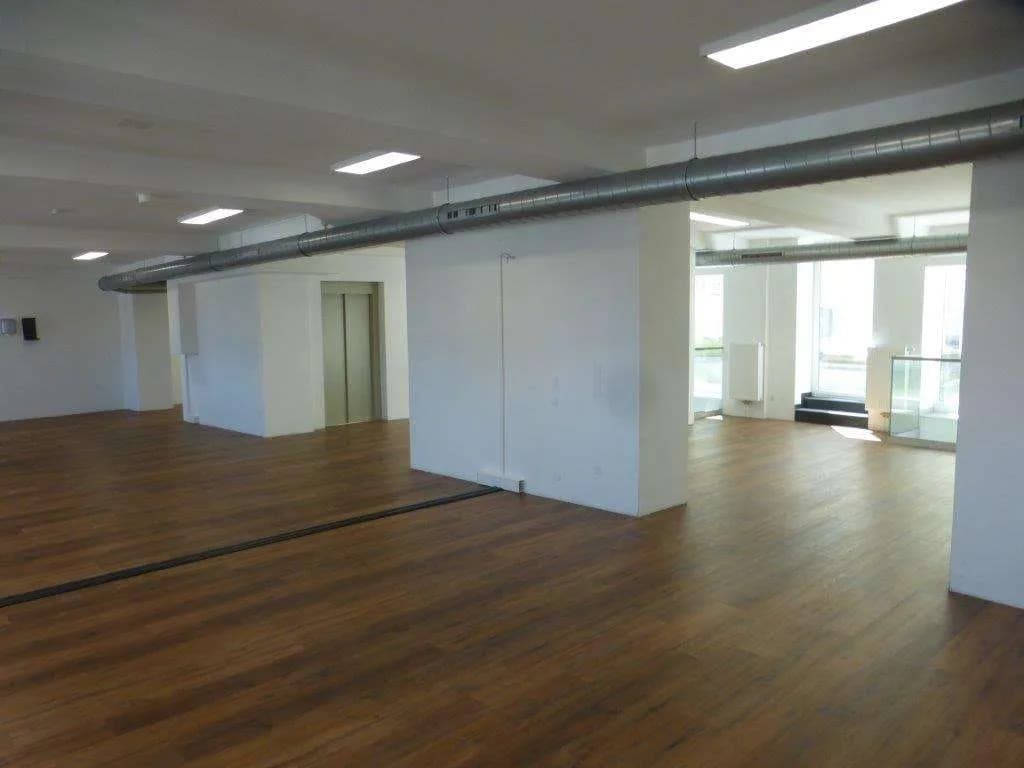 Gewerbeimmobilie mieten in Wien – 1 500 m², € 17 – Bild 12 von 17