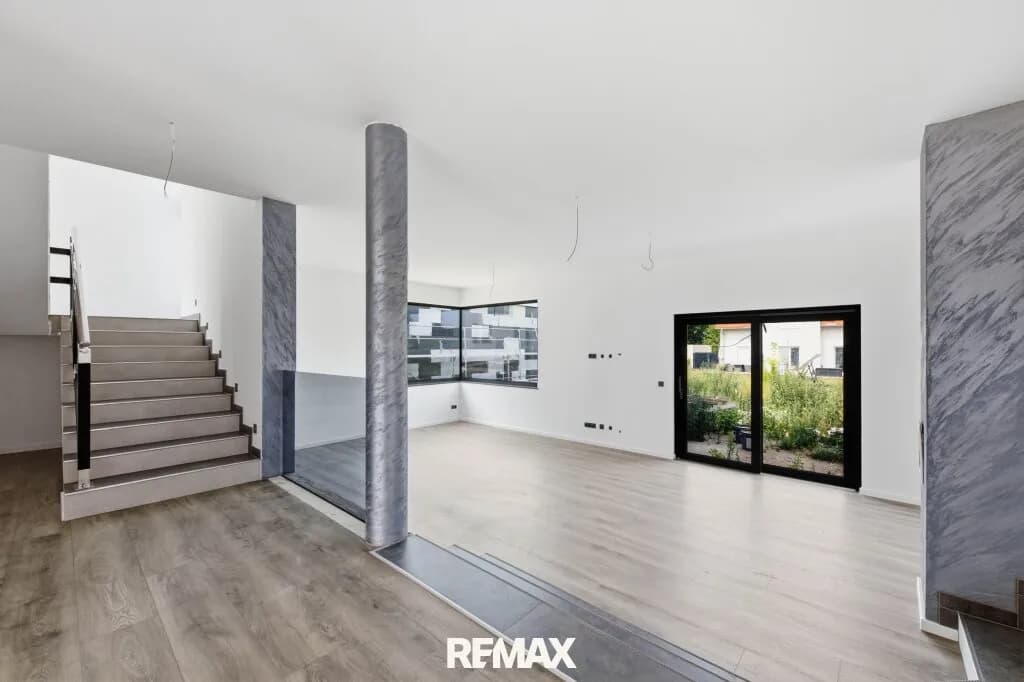 8-Zimmer-Haus kaufen in Hollabrunn – 326 m², € 835.000