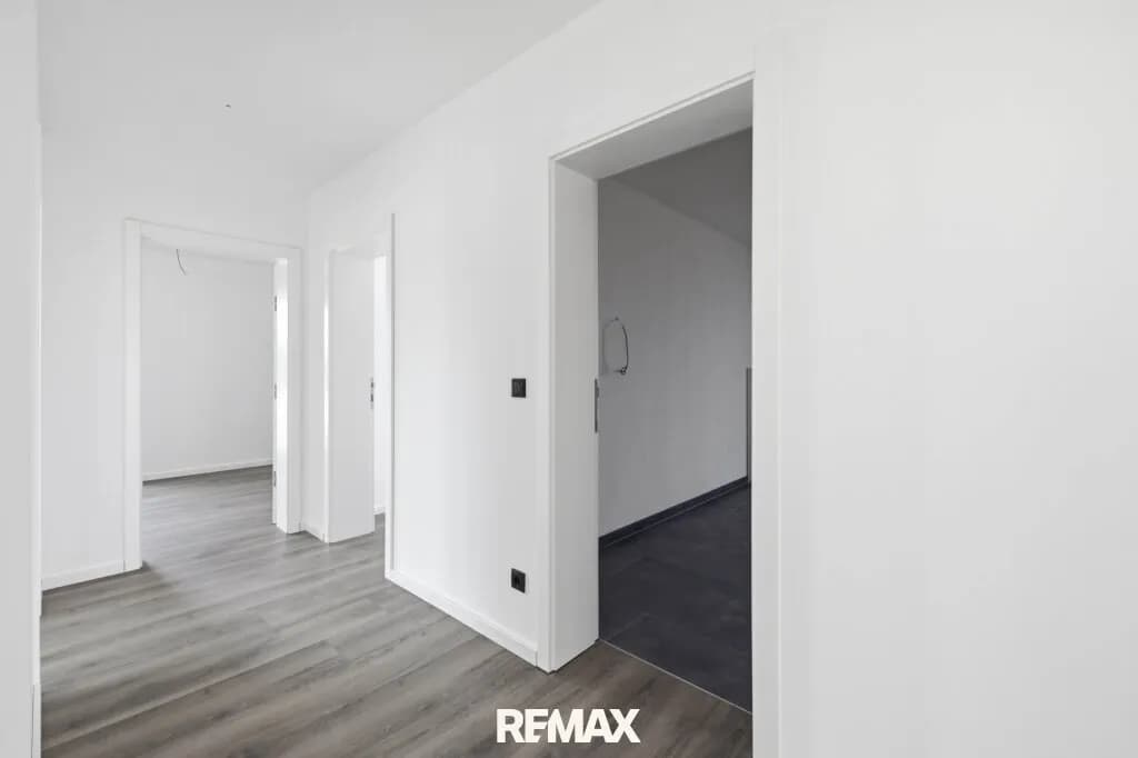 8-Zimmer-Haus kaufen in Hollabrunn – 326 m², € 835.000 – Bild 4 von 20