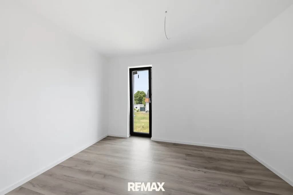 8-Zimmer-Haus kaufen in Hollabrunn – 326 m², € 835.000 – Bild 9 von 20