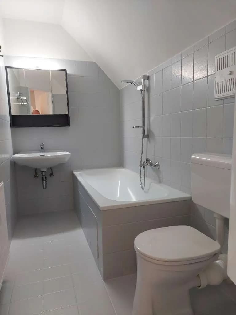 2-Zimmer-Wohnung mieten in Linz Land – 32 m², € 559 – Bild 4 von 4