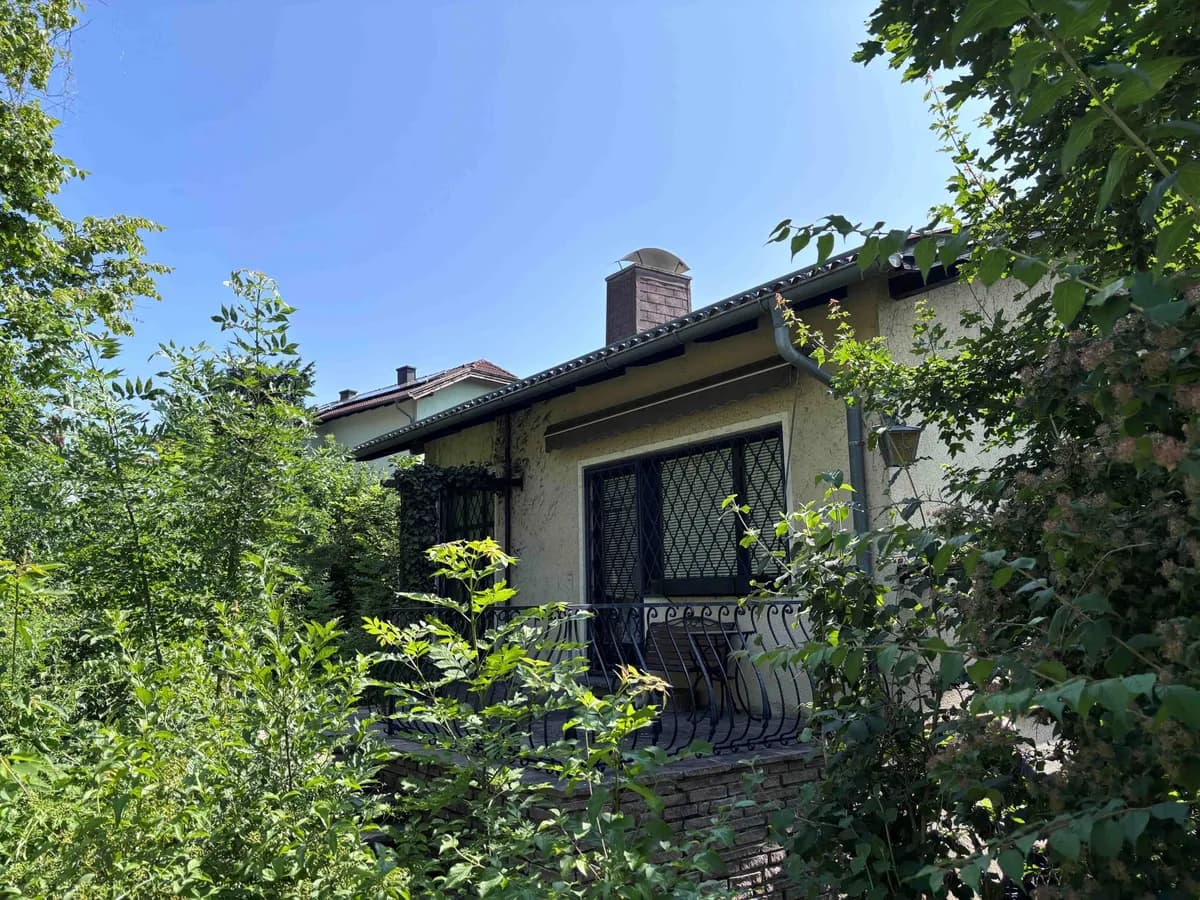 5-Zimmer-Gewerbeimmobilie kaufen in Baden – 180 m²