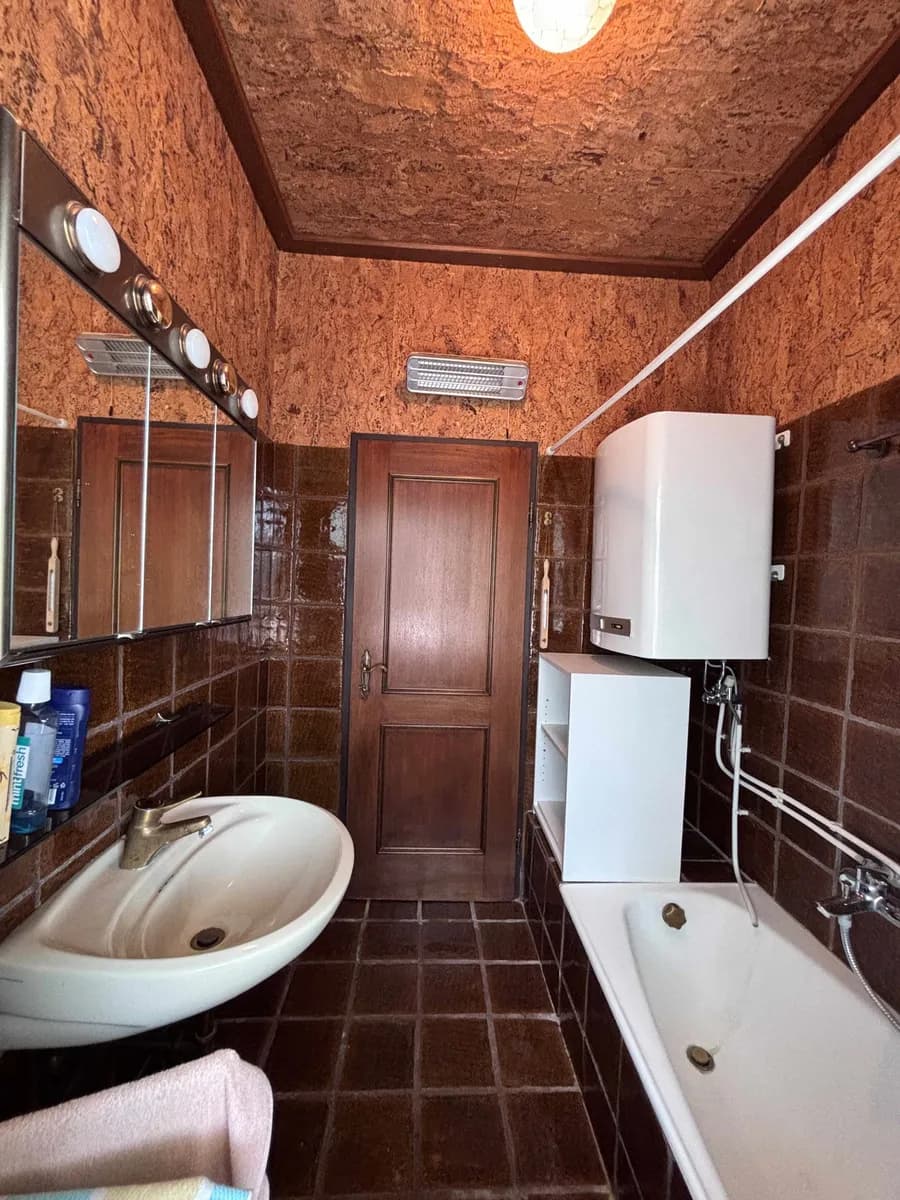 5-Zimmer-Gewerbeimmobilie kaufen in Baden – 180 m² – Bild 17 von 23