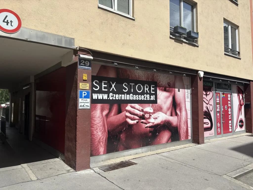 Gewerbeimmobilie kaufen in Wien – 282 m², € 810.000