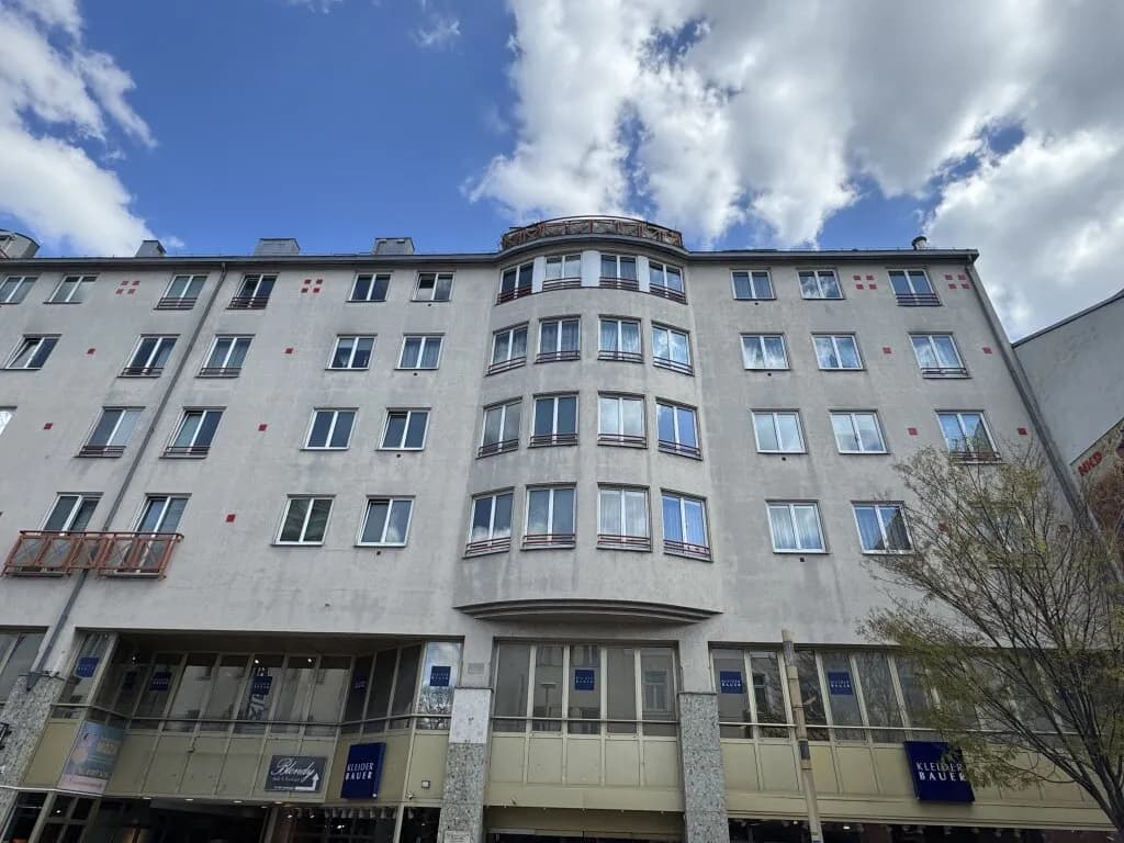 Gewerbeimmobilie kaufen in Wien – 104 m², € 249.000 – Bild 2 von 2
