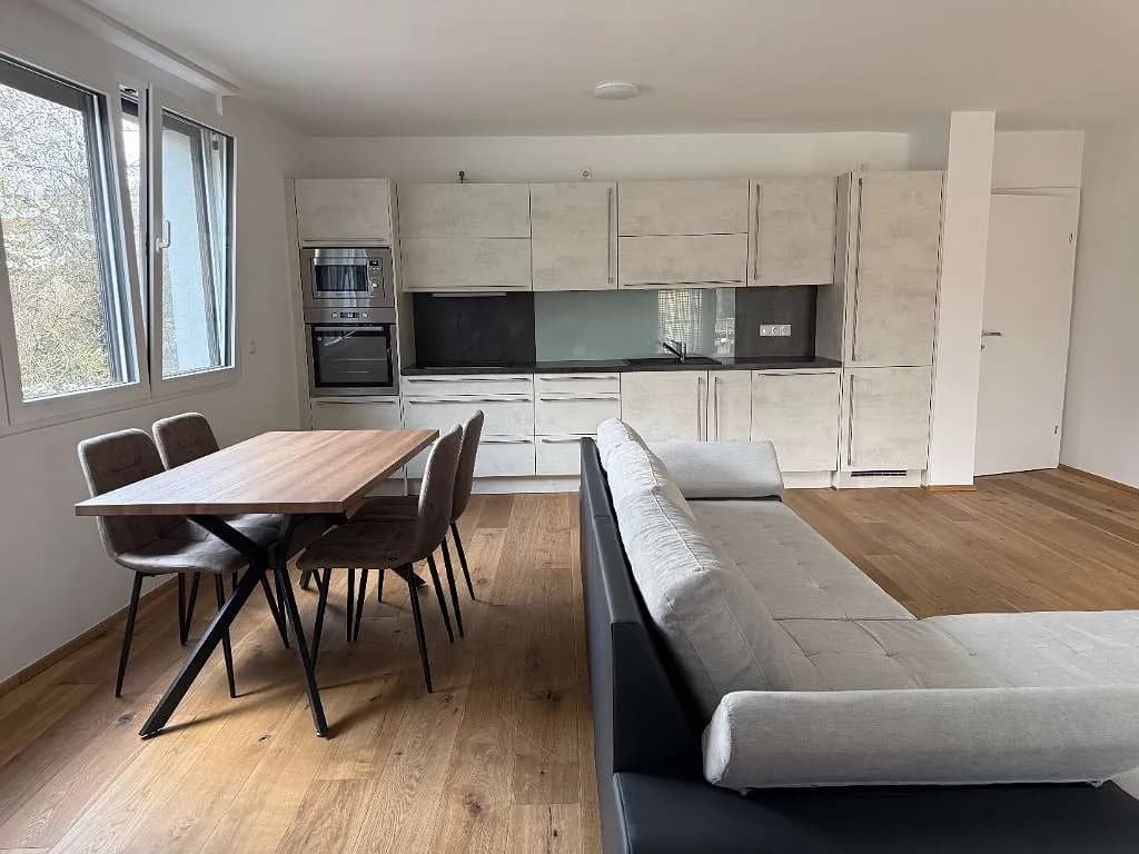 2-Zimmer-Wohnung mieten in Wien – 65 m², € 1.495