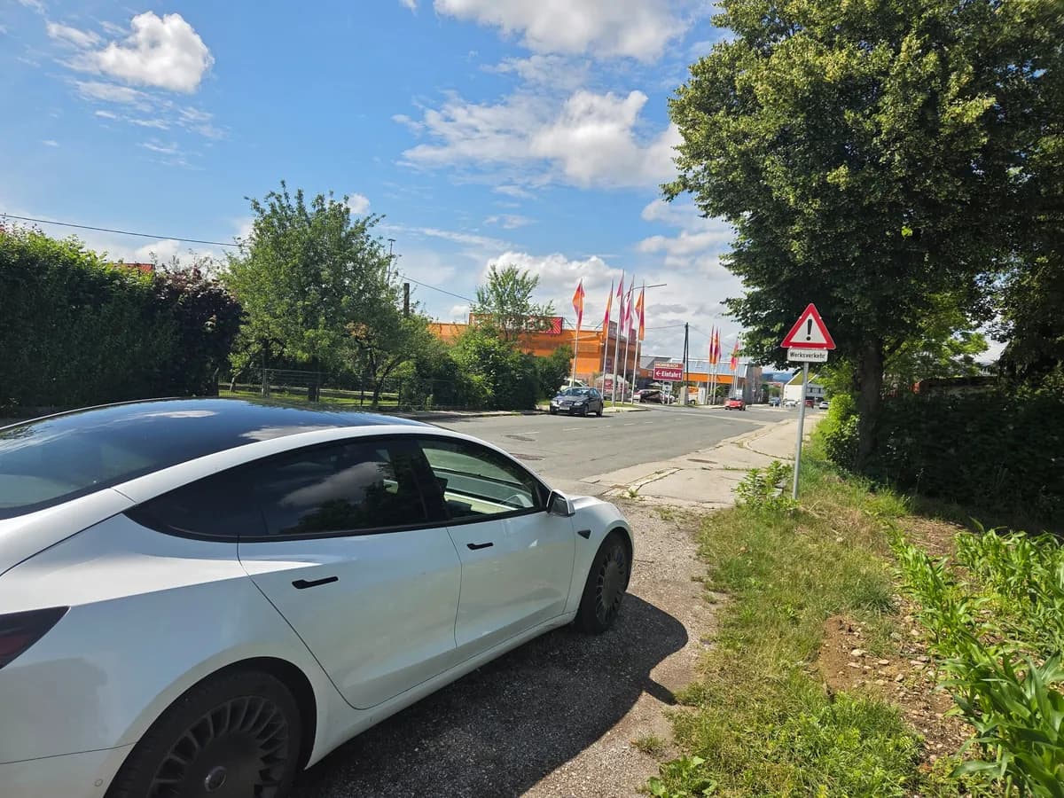 Gewerbeimmobilie mieten in Klagenfurt – 2 000 m², € 9 – Bild 4 von 4