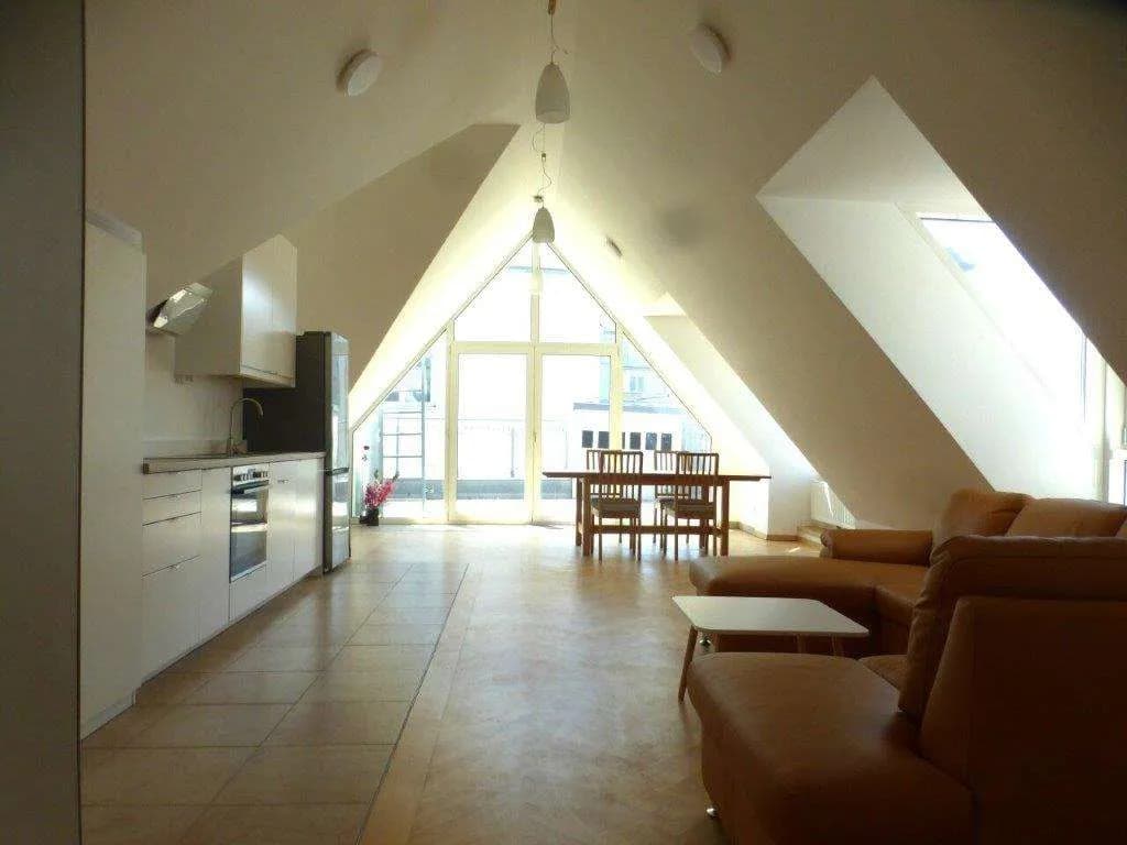 3-Zimmer-Wohnung mieten in Wien – 89 m², € 2.095