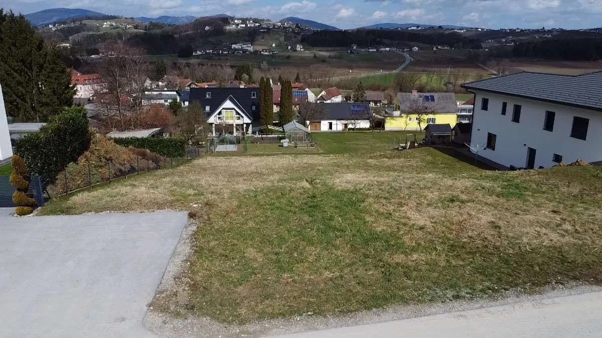 Grundstück kaufen in Weiz – 1 102 m², € 99.000