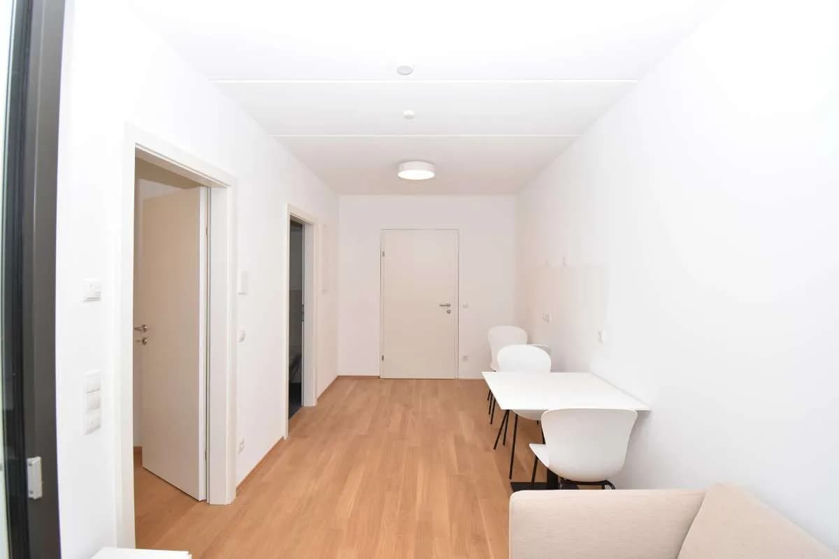2-Zimmer-Gewerbeimmobilie mieten in Bregenz – 29 m², € 650 – Bild 4 von 19
