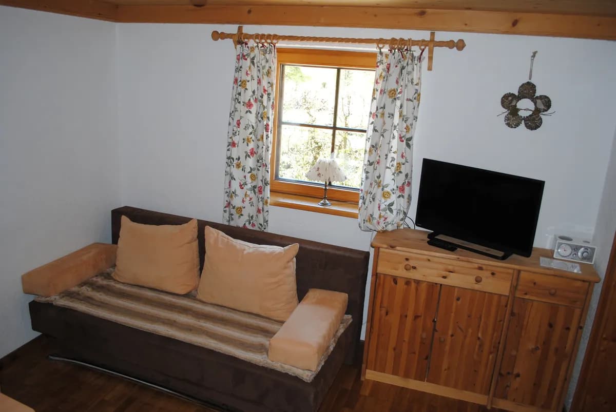 2-Zimmer-Wohnung mieten in Kitzbühel – 55 m², € 1.000 – Bild 4 von 10