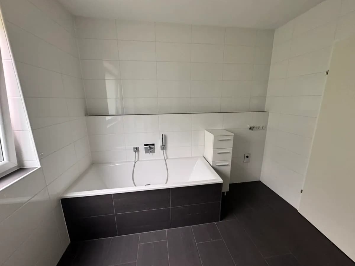 3-Zimmer-Wohnung mieten in Innsbruck-Land – 80 m², € 1.950 – Bild 9 von 11