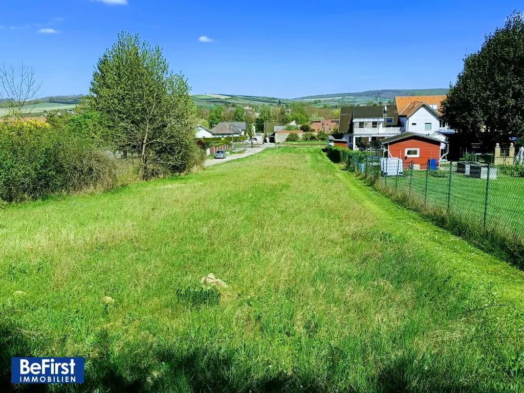 Grundstück kaufen in Tulln – 1 685 m², € 179.000