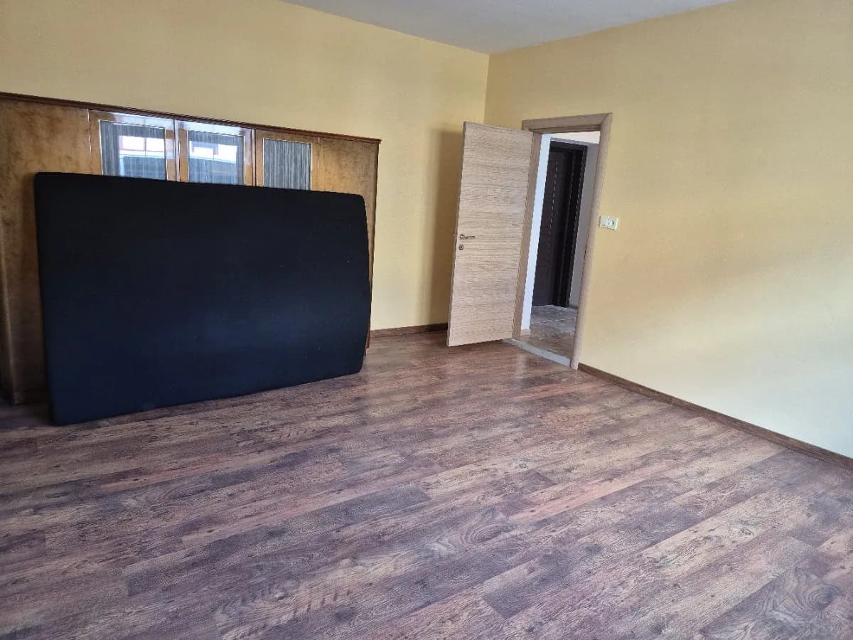 6-Zimmer-Haus mieten in Oberpullendorf – 150 m², € 900 – Bild 3 von 27