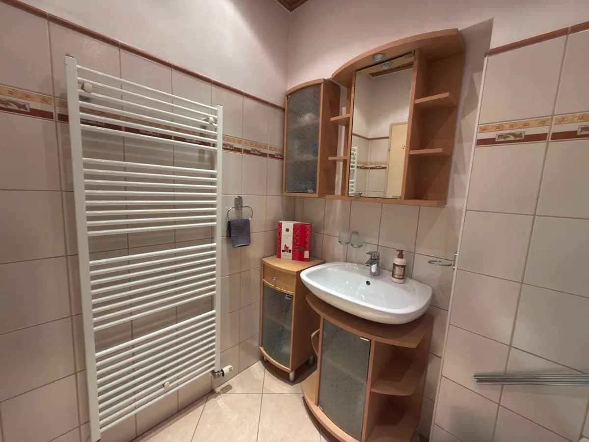 4-Zimmer-Wohnung mieten in Baden – 130 m², € 1.700 – Bild 15 von 17