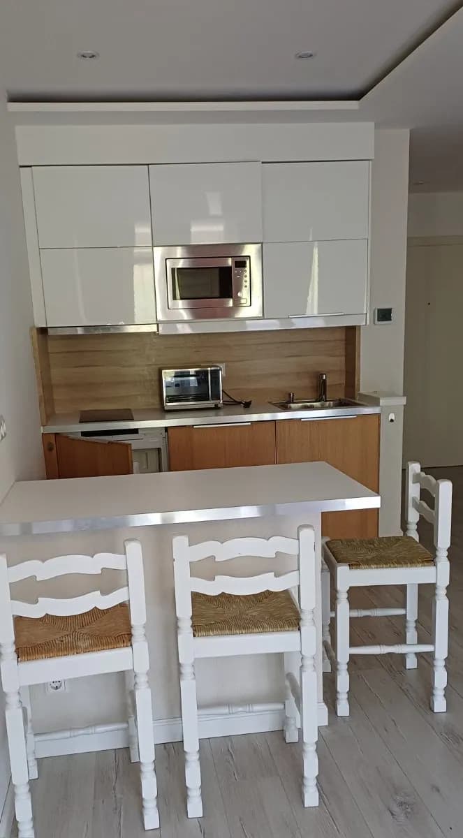 Wohnung mieten in Gmunden – 45 m², € 570 – Bild 2 von 9