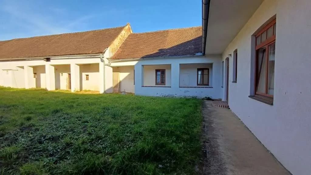 5-Zimmer-Immobilie kaufen in Jennersdorf – 180 m², € 219.000 – Bild 3 von 39
