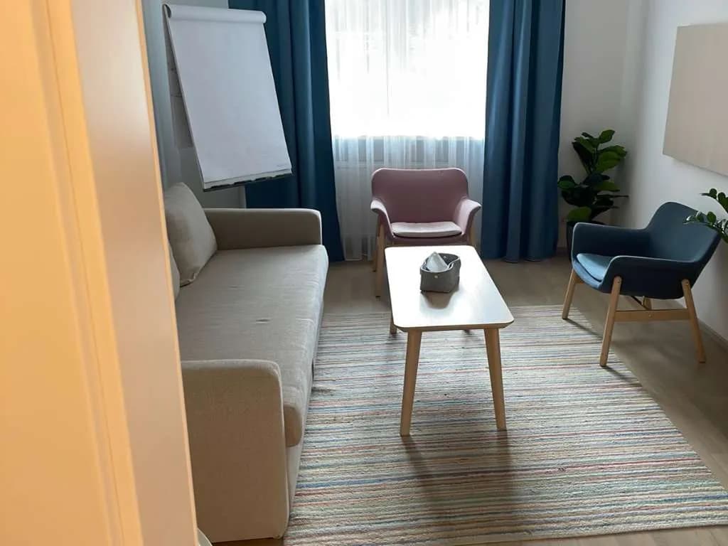 7-Zimmer-Gewerbeimmobilie mieten in Linz – 16 m², € 115 – Bild 4 von 16