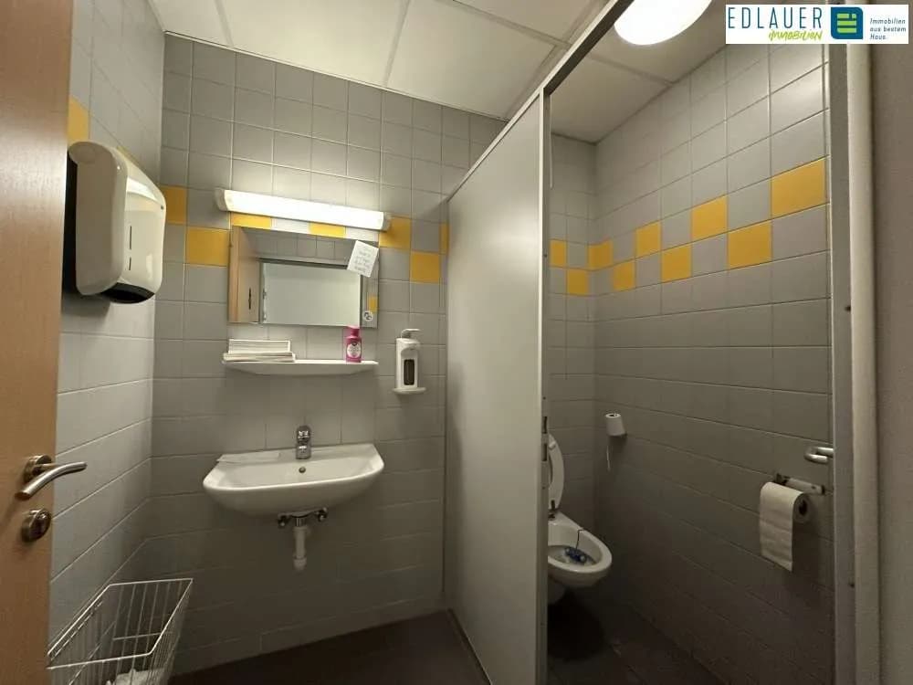 7-Zimmer-Gewerbeimmobilie mieten in Sankt Pölten – 227 m², € 3.500 – Bild 15 von 17