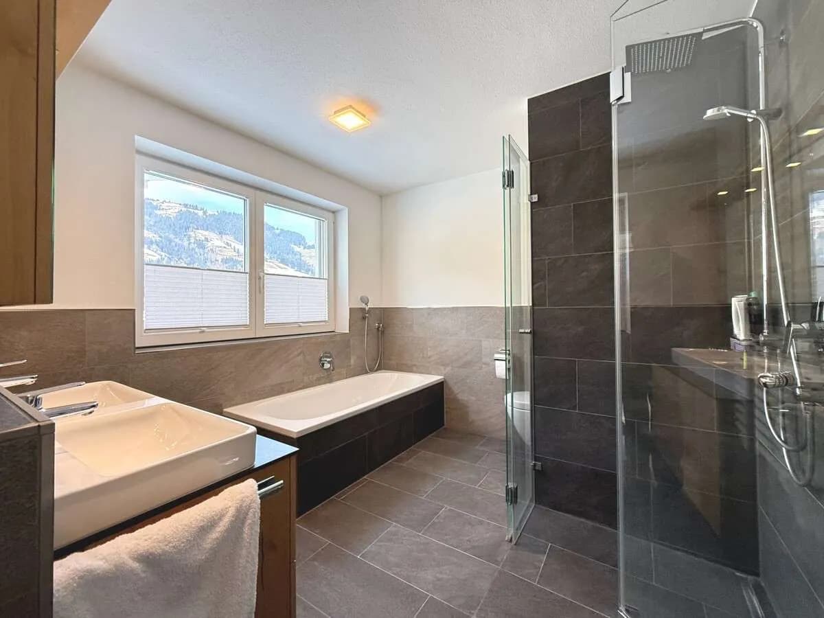 3-Zimmer-Wohnung mieten in Kitzbühel – 91,69 m², € 2.188 – Bild 4 von 35