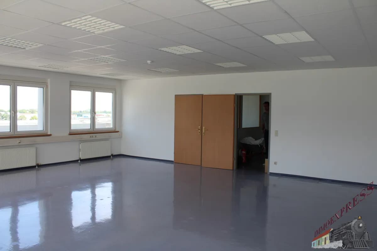 1-Zimmer-Gewerbeimmobilie mieten in Mödling – 56 m², € 706 – Bild 18 von 30