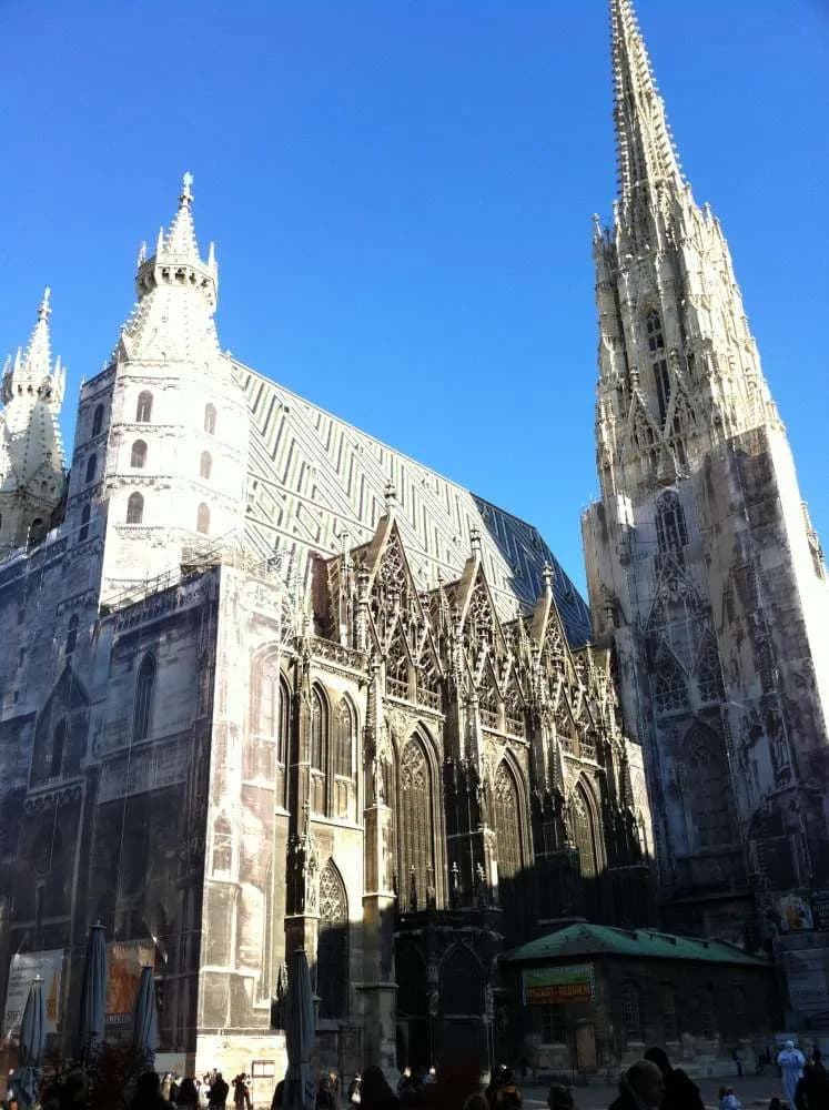 8-Zimmer-Gewerbeimmobilie mieten in Wien – 145 m², € 3.039