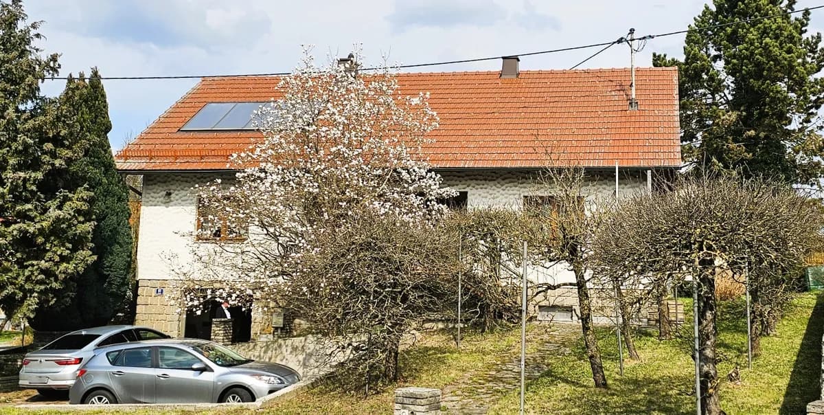6-Zimmer-Haus kaufen in Perg – 110 m², € 320.000