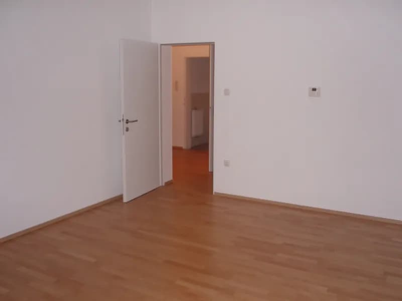 4-Zimmer-Wohnung mieten in Mistelbach – 122 m², € 1.200 – Bild 2 von 6