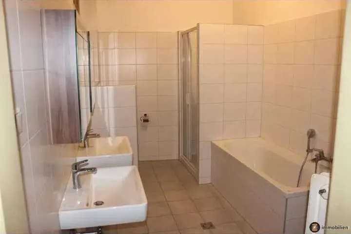6-Zimmer-Wohnung mieten in Oberwart – 180 m², € 1.200 – Bild 2 von 13