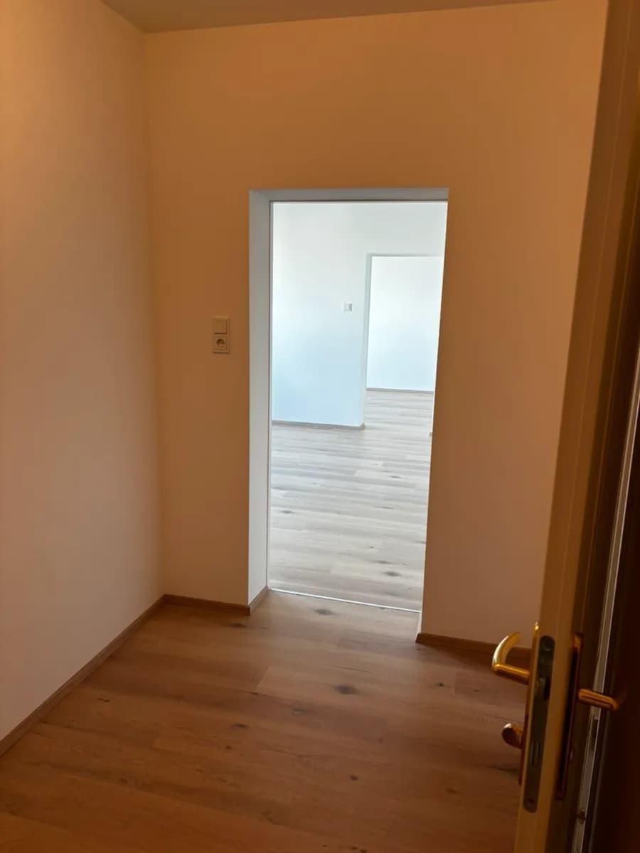 2-Zimmer-Wohnung mieten in Linz – 52 m², € 890 – Bild 14 von 20