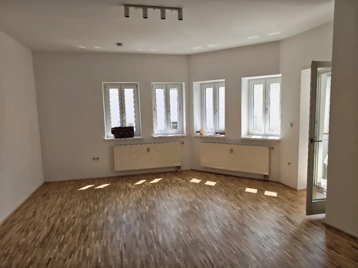 1-Zimmer-Wohnung mieten in Wels – 51 m², € 625