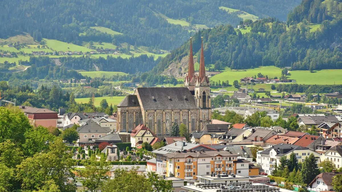 Gewerbeimmobilie mieten in Sankt Johann im Pongau – 475 m², € 15