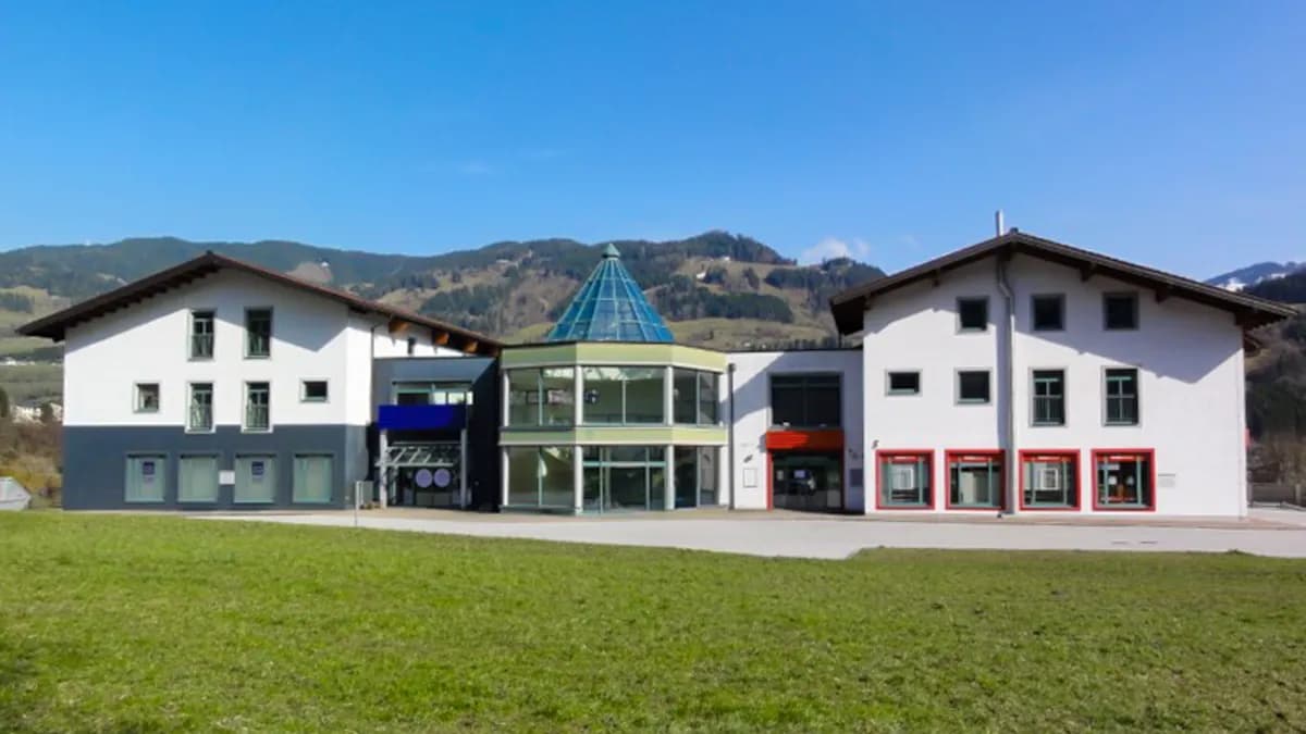 Gewerbeimmobilie mieten in Sankt Johann im Pongau – 475 m², € 15 – Bild 2 von 9