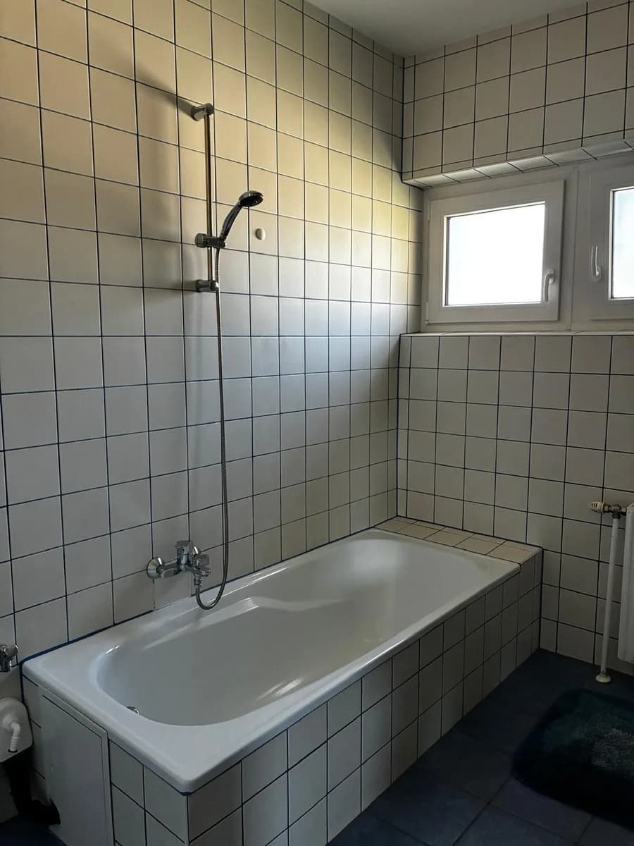 4-Zimmer-Wohnung mieten in Neunkirchen – 133 m², € 1.100 – Bild 10 von 14