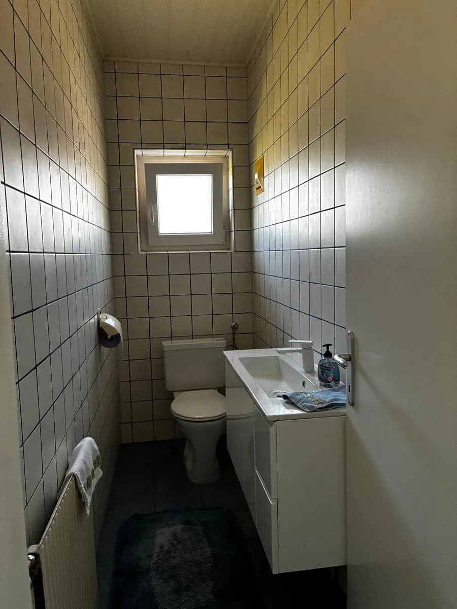 4-Zimmer-Wohnung mieten in Neunkirchen – 133 m², € 1.100 – Bild 13 von 14