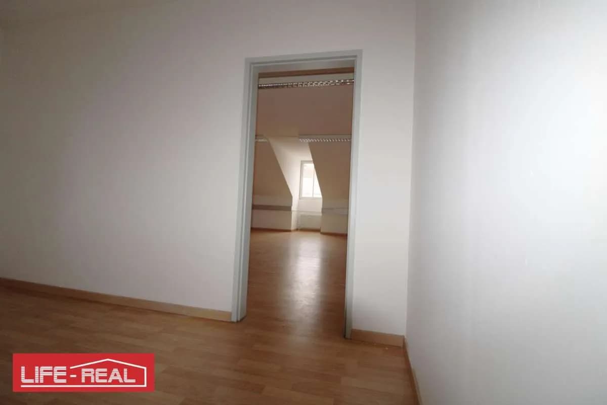 4-Zimmer-Gewerbeimmobilie mieten in Linz – 142 m², € 1.580 – Bild 7 von 14
