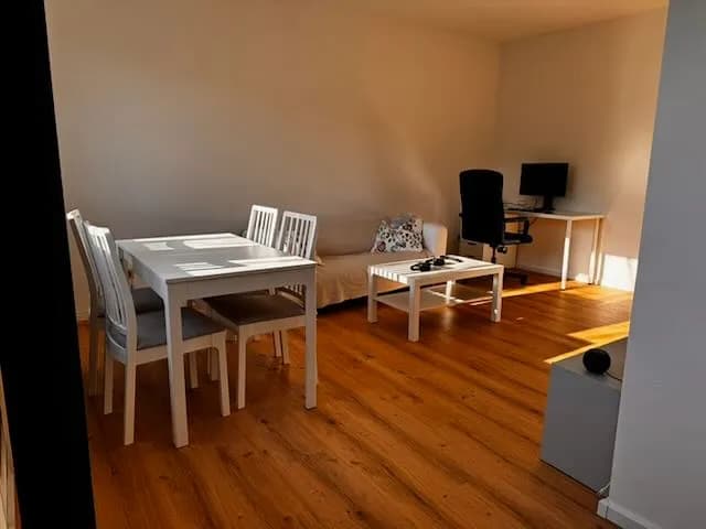 2-Zimmer-Wohnung mieten in Neunkirchen – 52 m², € 640 – Bild 3 von 11