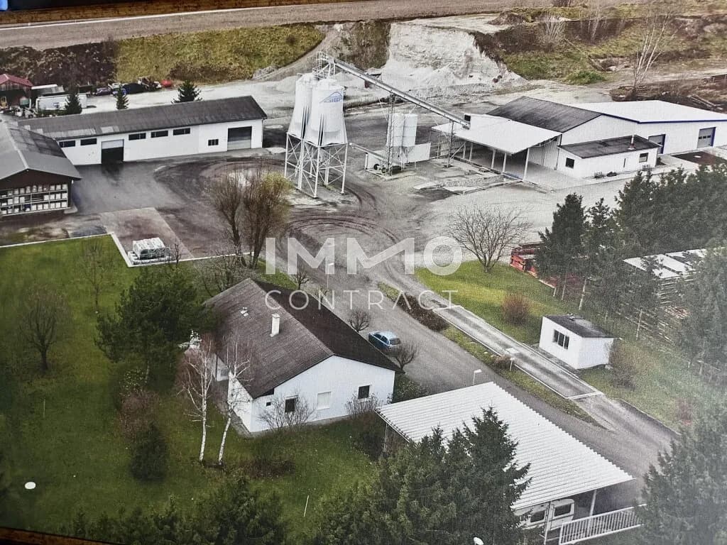Gewerbeimmobilie mieten in Sankt Pölten Land – 3 000 m², € 16.800