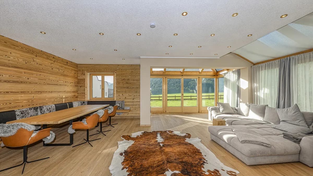 6-Zimmer-Haus kaufen in Kitzbühel – 225 m², € 1.490.000 – Bild 2 von 25