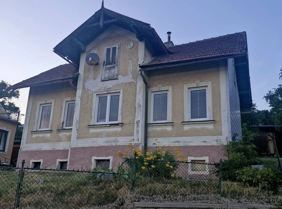7-Zimmer-Haus kaufen in Horn – 150 m², € 60.000