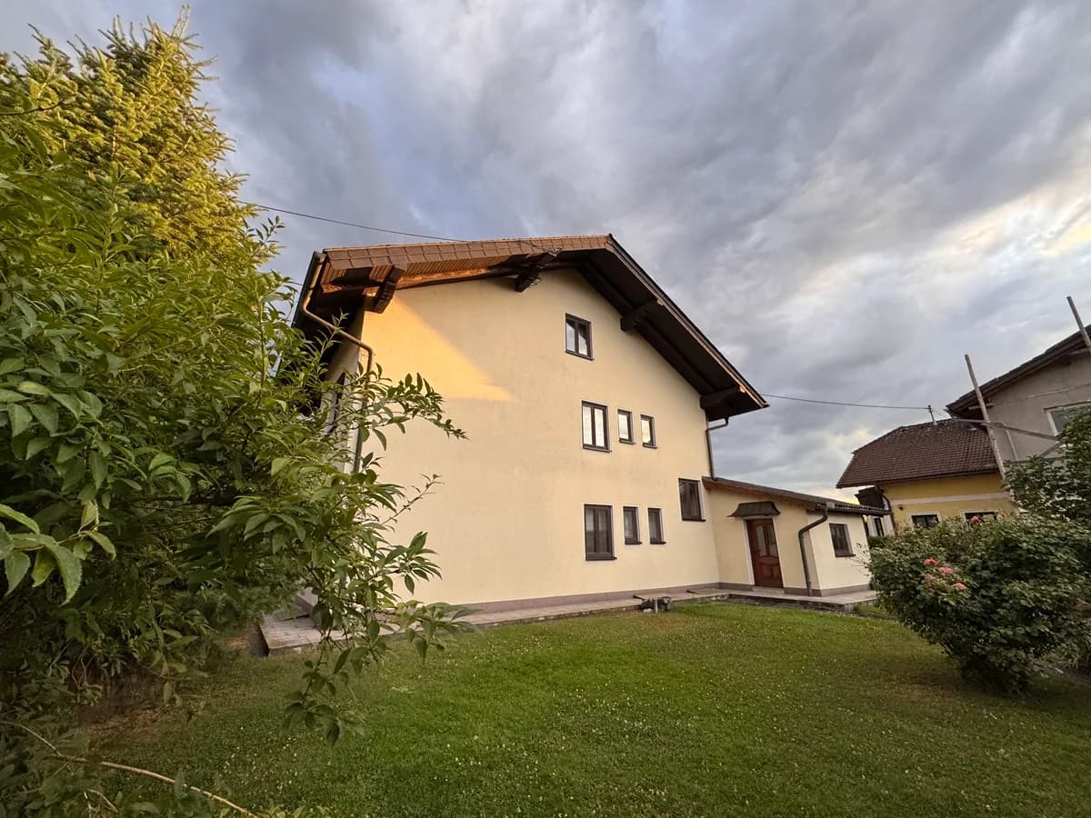 12-Zimmer-Haus mieten in Gmunden – 140 m², € 1.800 – Bild 4 von 23