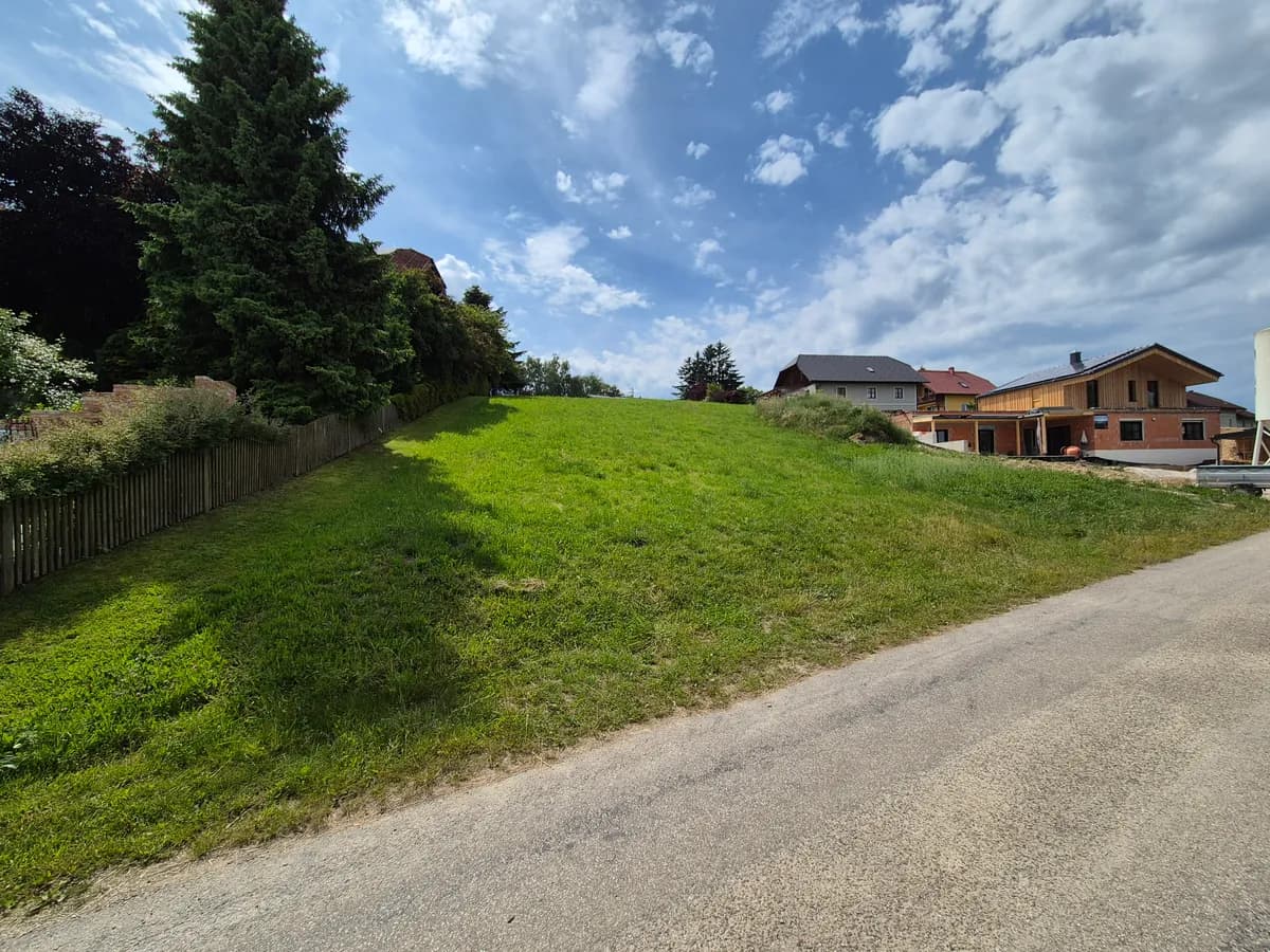 Grundstück kaufen in Vöcklabruck – 772 m², € 154.000