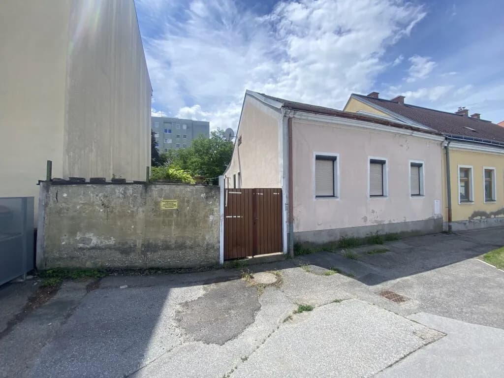 Haus kaufen in Neusiedl am See – 739 m², € 239.000