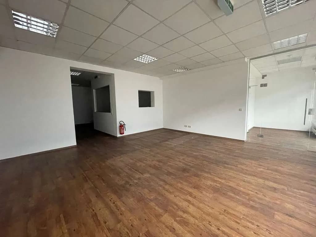 2-Zimmer-Gewerbeimmobilie mieten in Graz – 74 m², € 10 – Bild 3 von 5