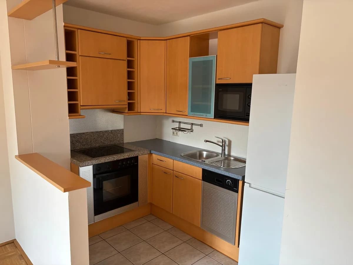 2-Zimmer-Wohnung mieten in Wels – 49 m², € 785 – Bild 2 von 16