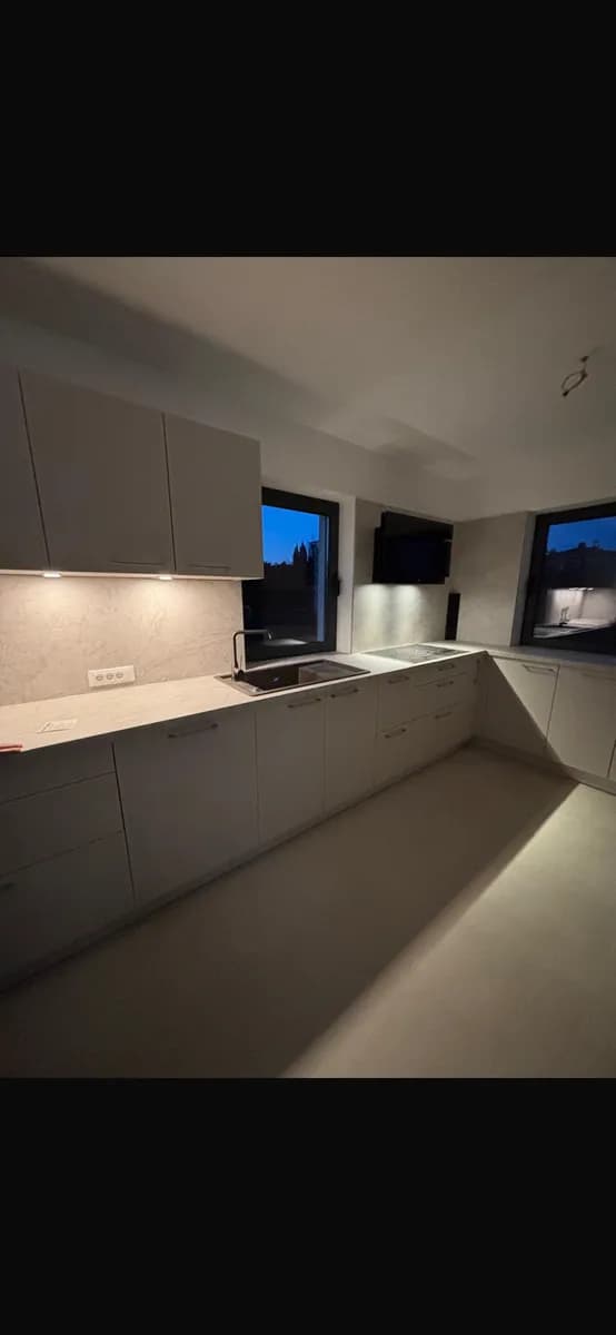5-Zimmer-Haus mieten in Mödling – 280 m², € 2.480 – Bild 10 von 14