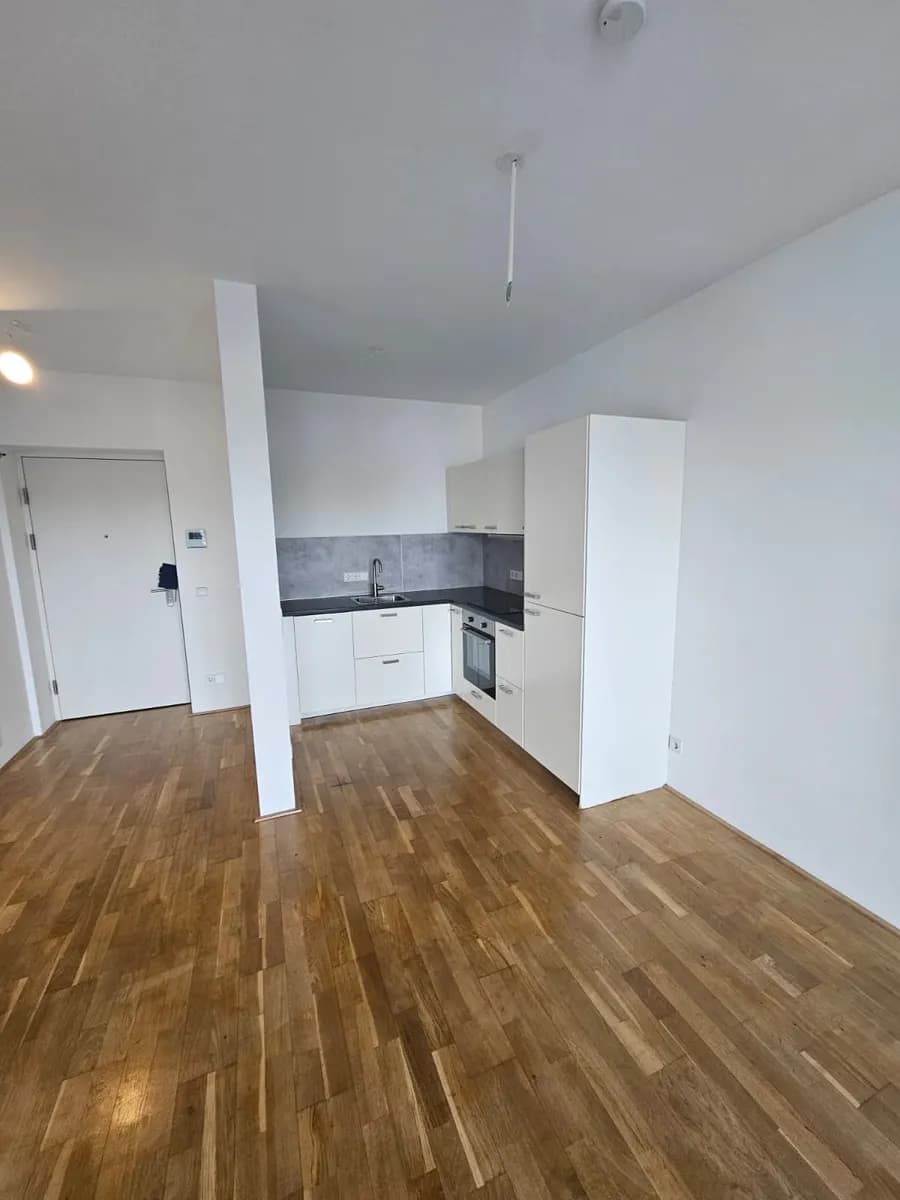 2-Zimmer-Wohnung mieten in Linz – 49 m², € 920 – Bild 2 von 15