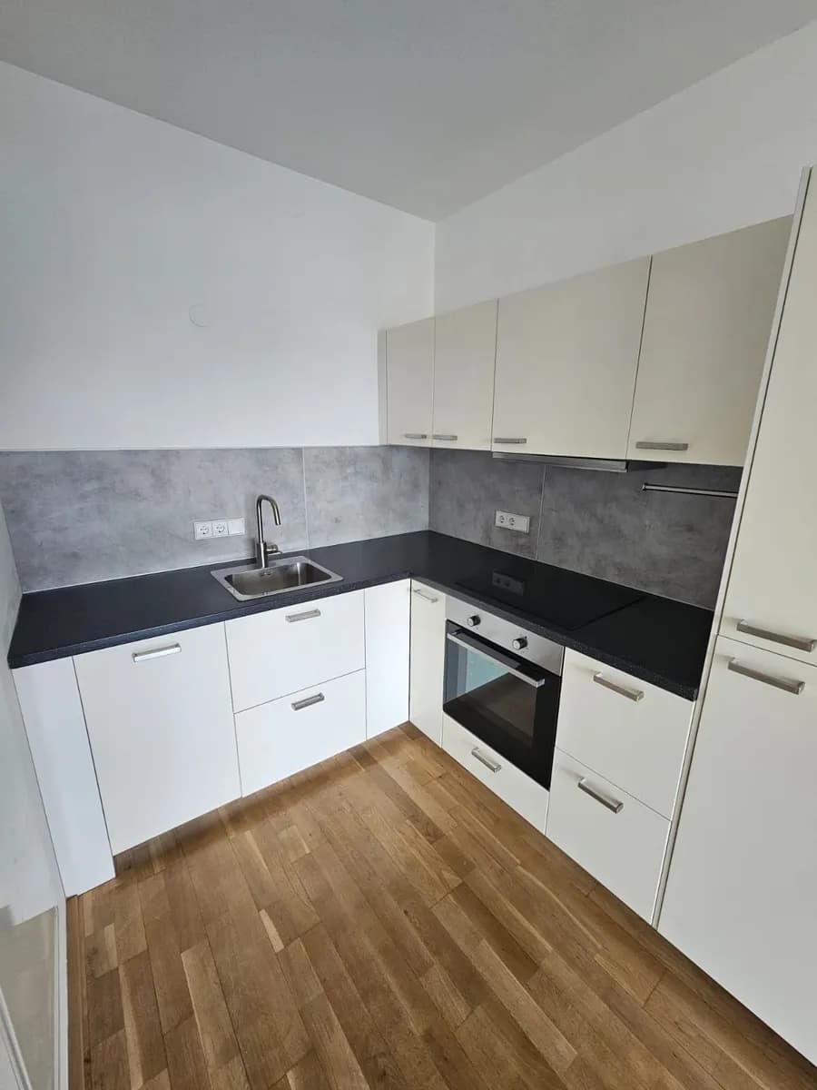2-Zimmer-Wohnung mieten in Linz – 49 m², € 920 – Bild 4 von 15