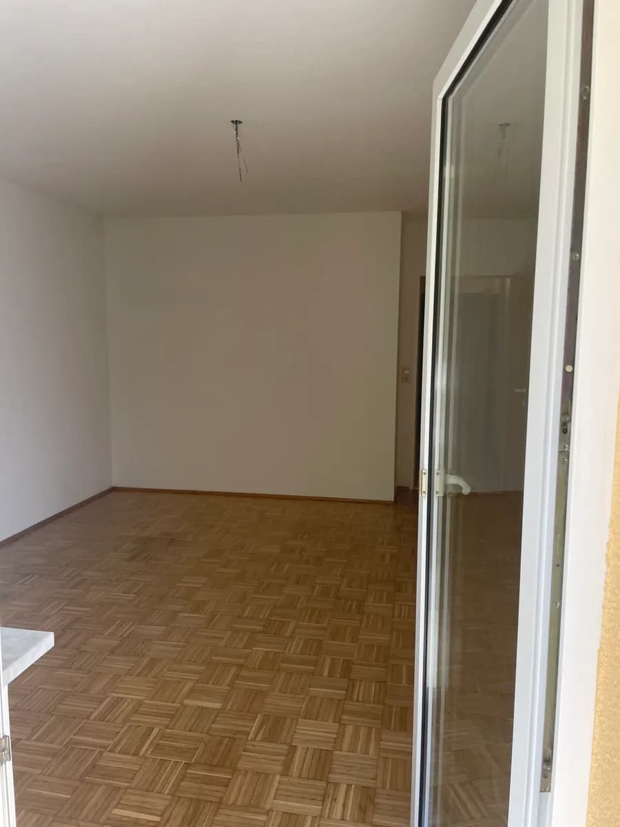 1-Zimmer-Wohnung mieten in Innsbruck – 35 m², € 920 – Bild 5 von 11