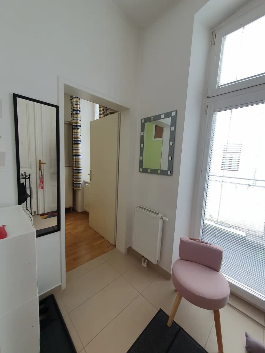 2-Zimmer-Wohnung mieten in Wien – 43 m², € 900 – Bild 2 von 12